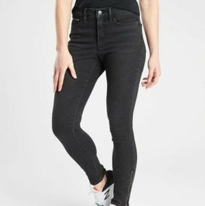 ATHLETA Sculptek Ultra Skinny Jeans with Zipper